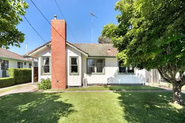4 Larter Street