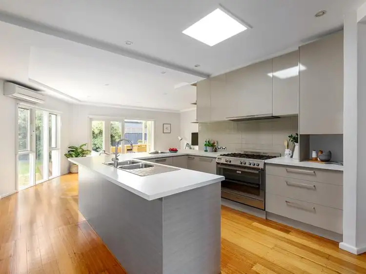 Fourth view of Homely house listing, 2 Derry Street, Bentleigh East VIC 3165