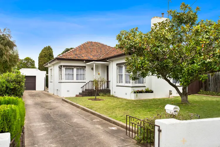 7 Langibanool Avenue, Hamlyn Heights VIC 3215