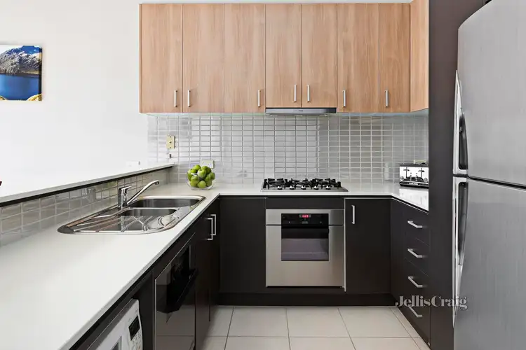 Fifth view of Homely townhouse listing, 4/25 Pottage Circuit, Macleod VIC 3085