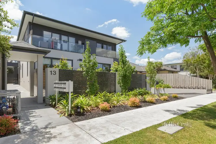 Main view of Homely apartment listing, 2/13 Quinns Road, Bentleigh East VIC 3165