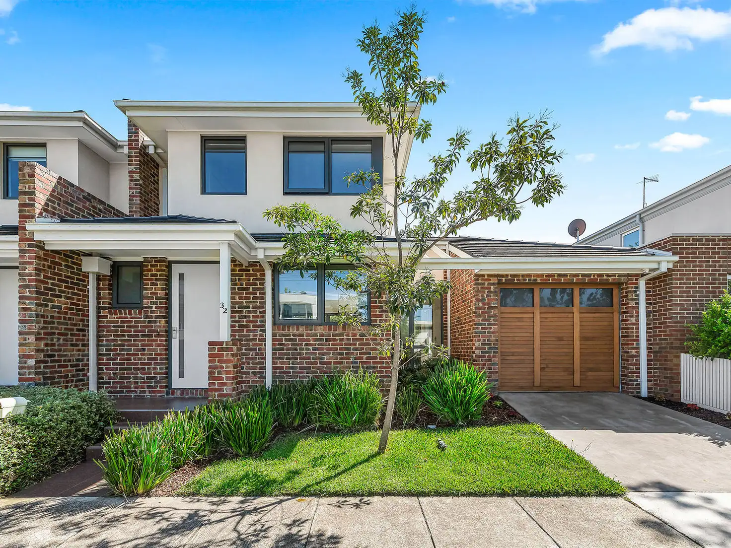 Main view of Homely townhouse listing, 32 Rotorua Street, Caulfield South VIC 3162
