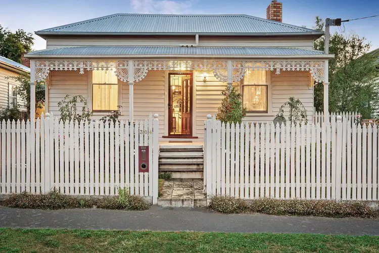 304 Cobden Street, Mount Pleasant VIC 3350