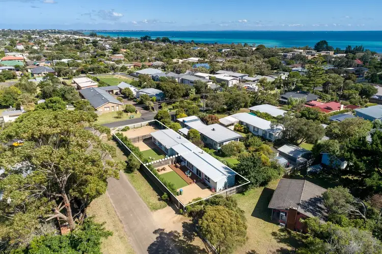 19 Shirlow Avenue, Rye VIC 3941