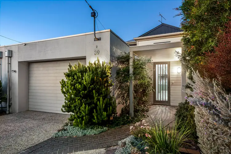 39B The Avenue