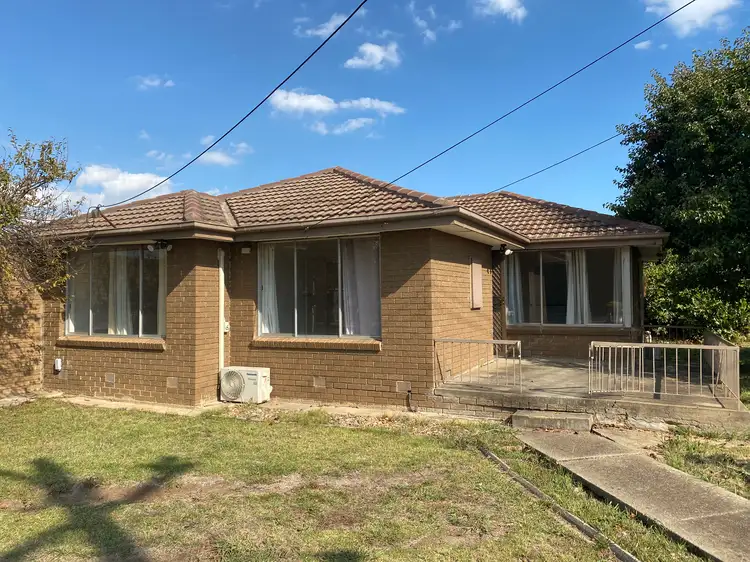 19 Windermere Crescent