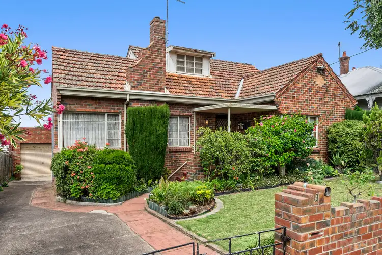 9 Buckland Avenue, Newtown VIC 3220
