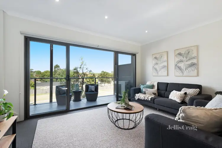 8 Parkland Place, Notting Hill VIC 3168