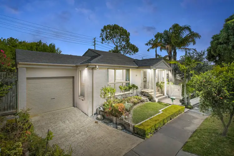50 Barrington Drive, Ashwood VIC 3147