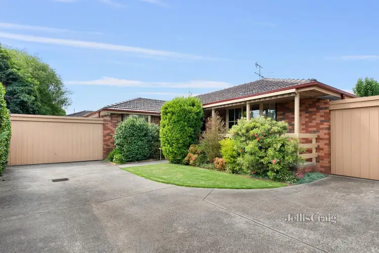 2/1 Premier Avenue, Mitcham VIC 3132