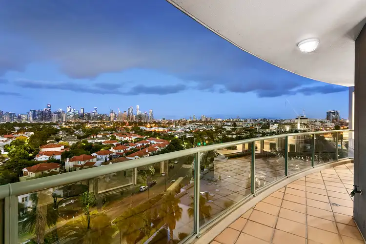 903/107 Beach Street, Port Melbourne VIC 3207
