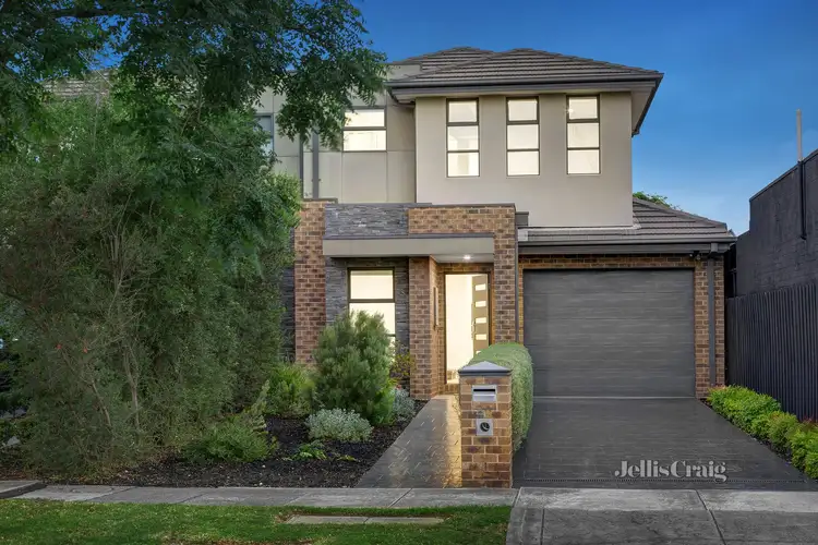 Main view of Homely townhouse listing, 2A Lindsay Street, Bentleigh VIC 3204