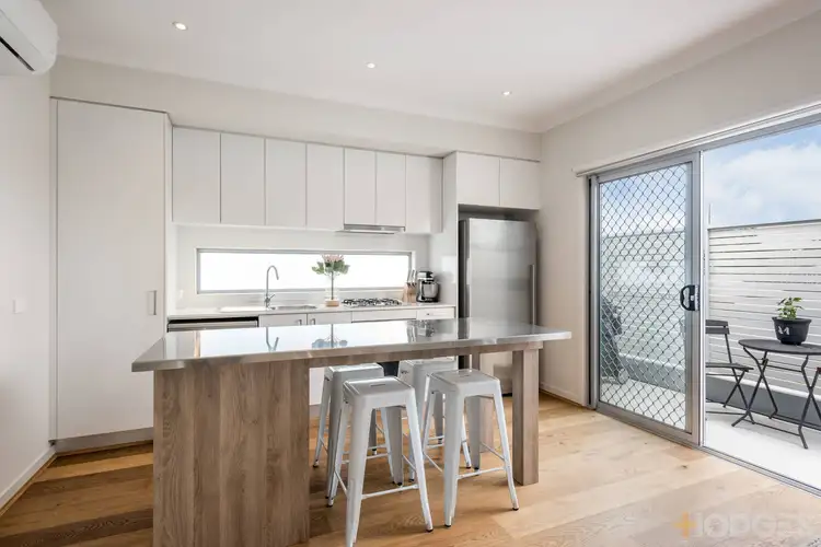 4/65 Como Parade East, Parkdale VIC 3195