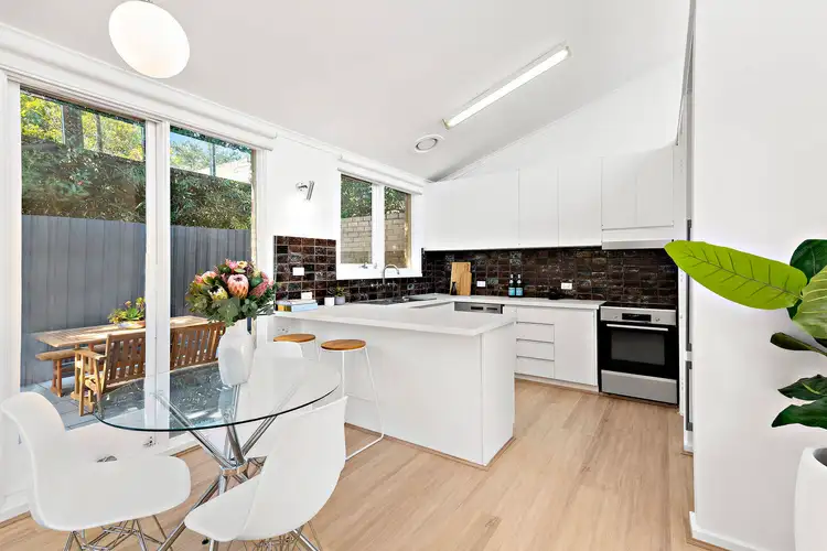 Fifth view of Homely unit listing, 3/61 Ashburn Grove, Ashburton VIC 3147