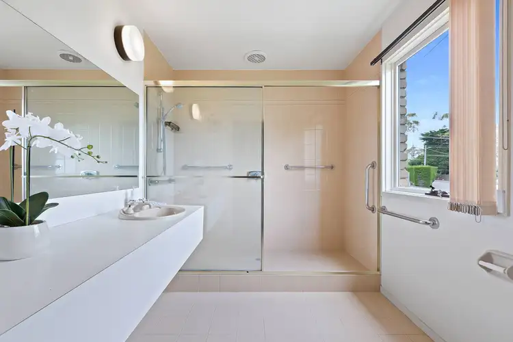 Fourth view of Homely house listing, 7 Rosserdale Crescent, Mount Eliza VIC 3930