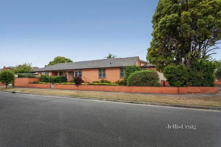 Main view of Homely house listing, 4 Ludwell Crescent, Bentleigh East VIC 3165