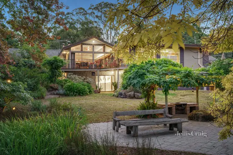 71 Sweeneys Lane, Eltham VIC 3095
