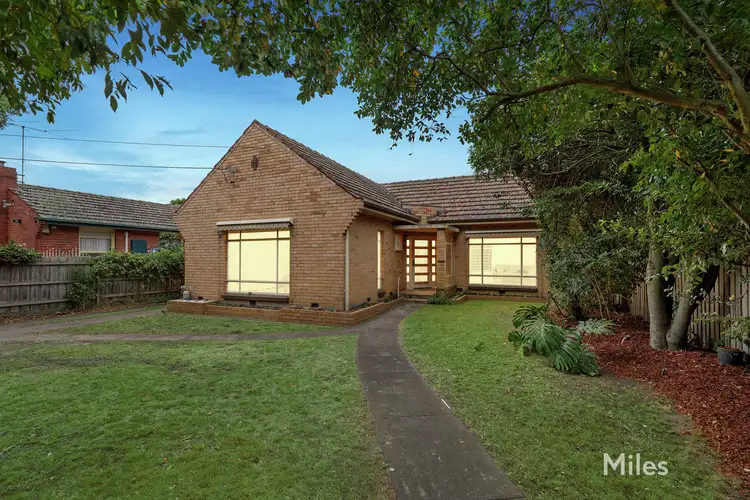94 Waiora Road, Rosanna VIC 3084
