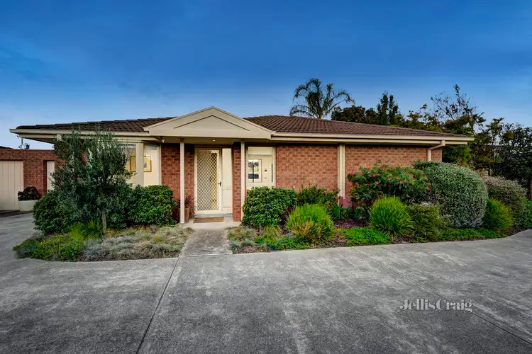 Main view of Homely villa listing, 1/15 Hemingford Road, Bentleigh East VIC 3165