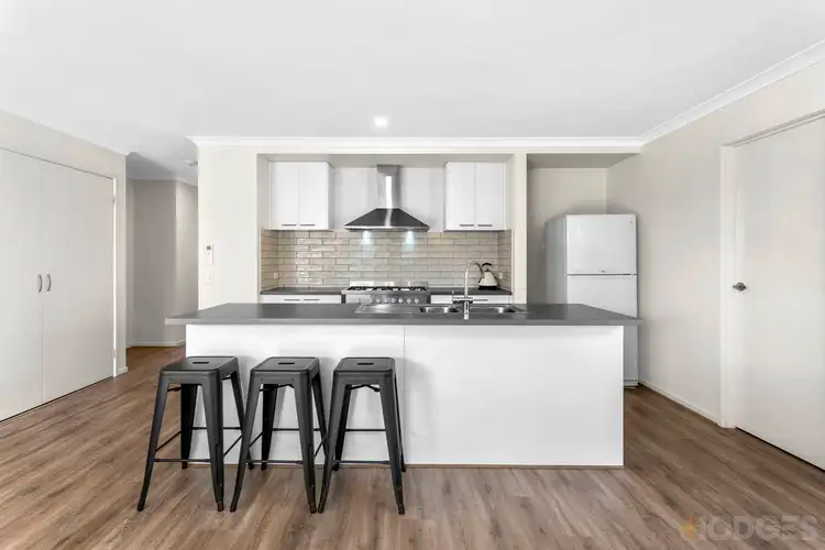Fifth view of Homely house listing, 8 Lomandra Court, Lara VIC 3212