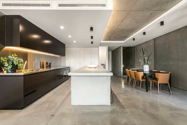 Main view of Homely townhouse listing, 2/76 Regent Street, Richmond VIC 3121