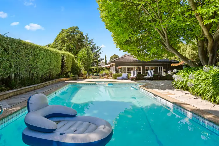 4 Richard Court, Mount Eliza VIC 3930