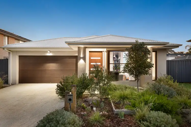 4 Tekin Terrace, Doreen VIC 3754