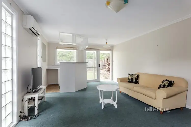 Fifth view of Homely house listing, 2 Poet Road, Bentleigh East VIC 3165