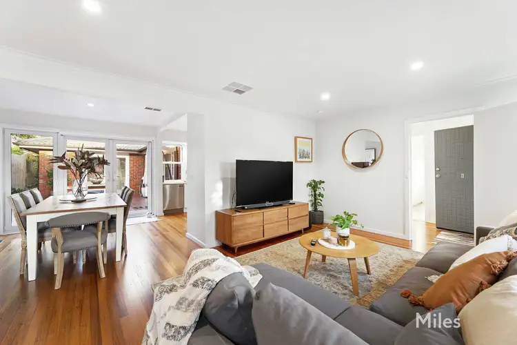 8 Leonard Street, Heidelberg Heights VIC 3081