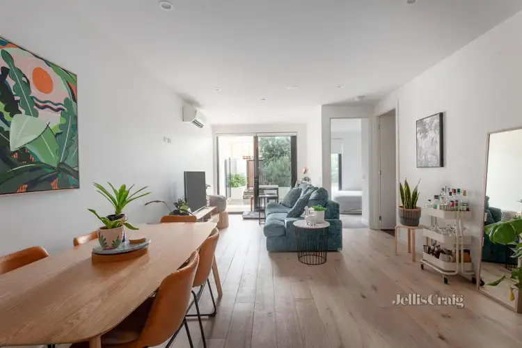 Third view of Homely apartment listing, 2/6 Dart Street, Highett VIC 3190