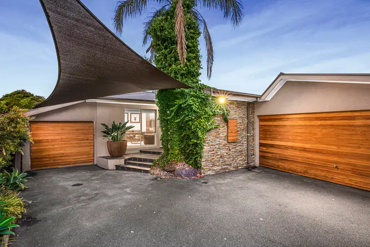 10 Wallara Close, Doncaster East VIC 3109