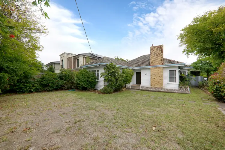 33 Castlebar Road, Malvern East VIC 3145