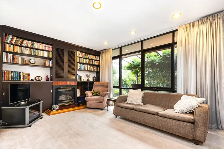 Second view of Homely house listing, 20 Adrienne Crescent, Mount Waverley VIC 3149