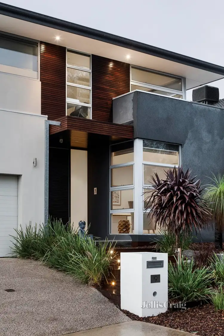 Second view of Homely house listing, 19 Heritage Court, Macleod VIC 3085