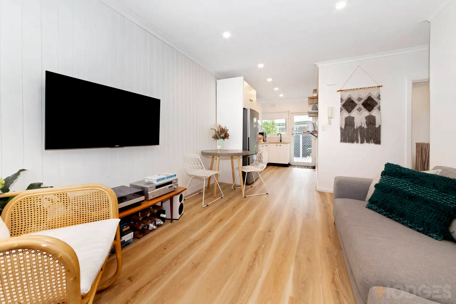 Main view of Homely unit listing, 2/4-6 Bridges Avenue, Edithvale VIC 3196