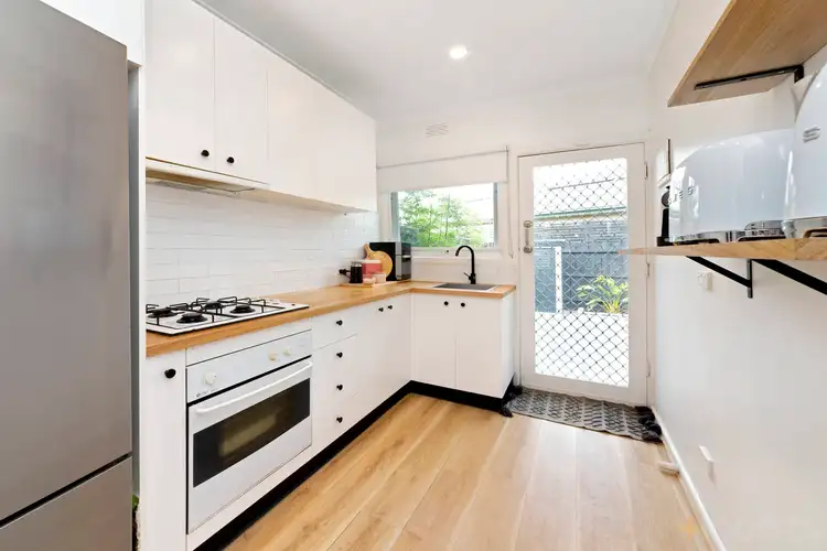 Second view of Homely unit listing, 2/4-6 Bridges Avenue, Edithvale VIC 3196