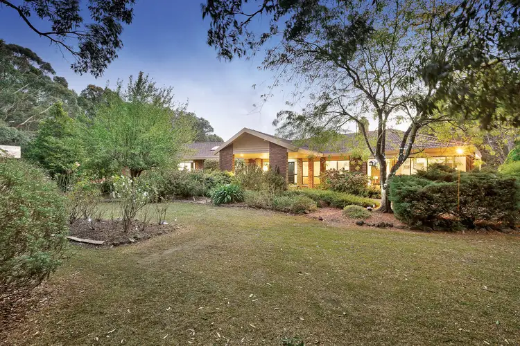 105 Bell Avenue, Mount Helen VIC 3350