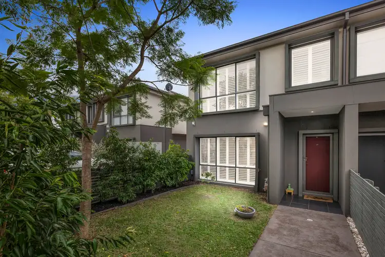 8/3-5 Springs Road, Clayton South VIC 3169