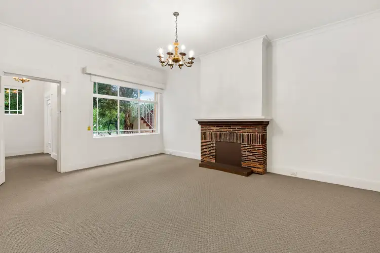18 Stonnington Place