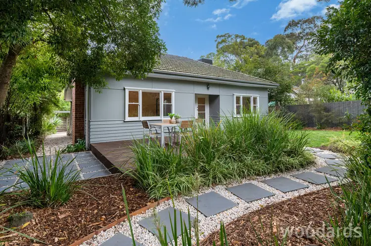 20 Lake Road, Blackburn VIC 3130