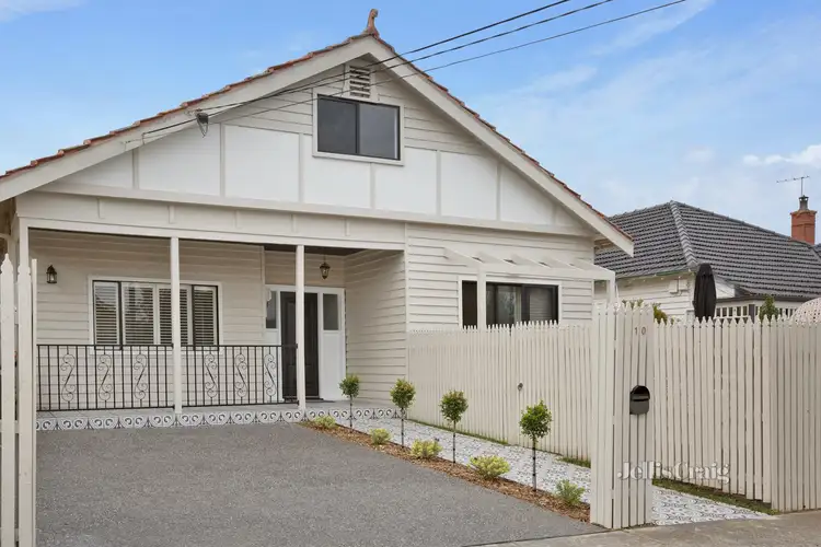 10 Carlyon Street, Ormond VIC 3204