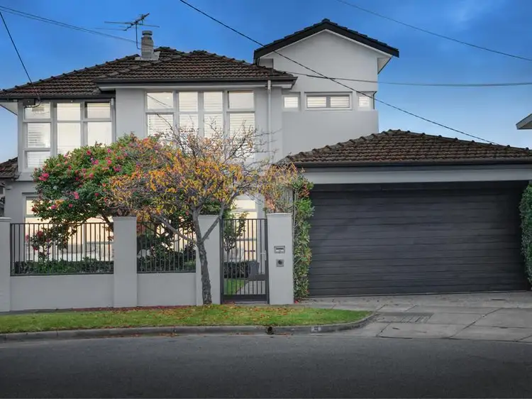 9 Ballara Court, Brighton VIC 3186