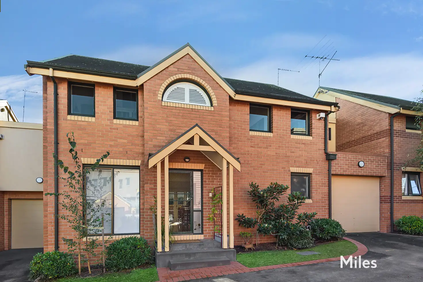 Main view of Homely townhouse listing, 2/20-22 Ivanhoe Parade, Ivanhoe VIC 3079