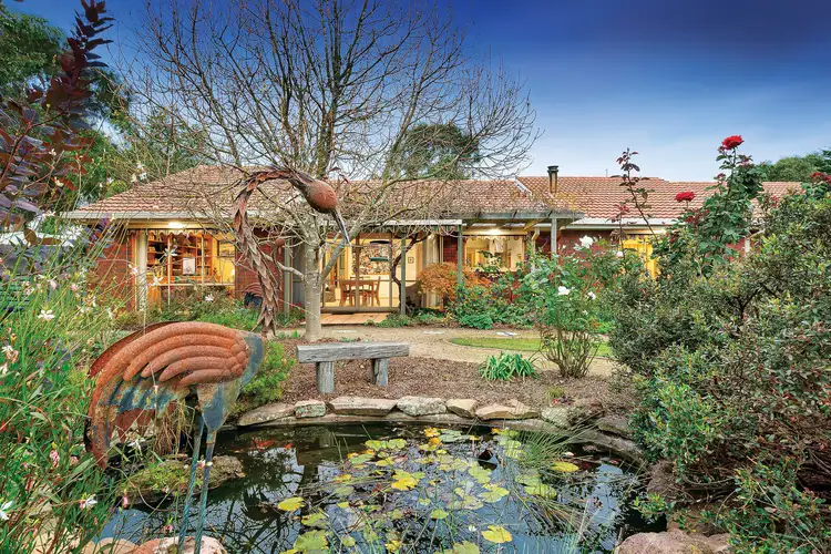 6 Raglan Street, Miners Rest VIC 3352