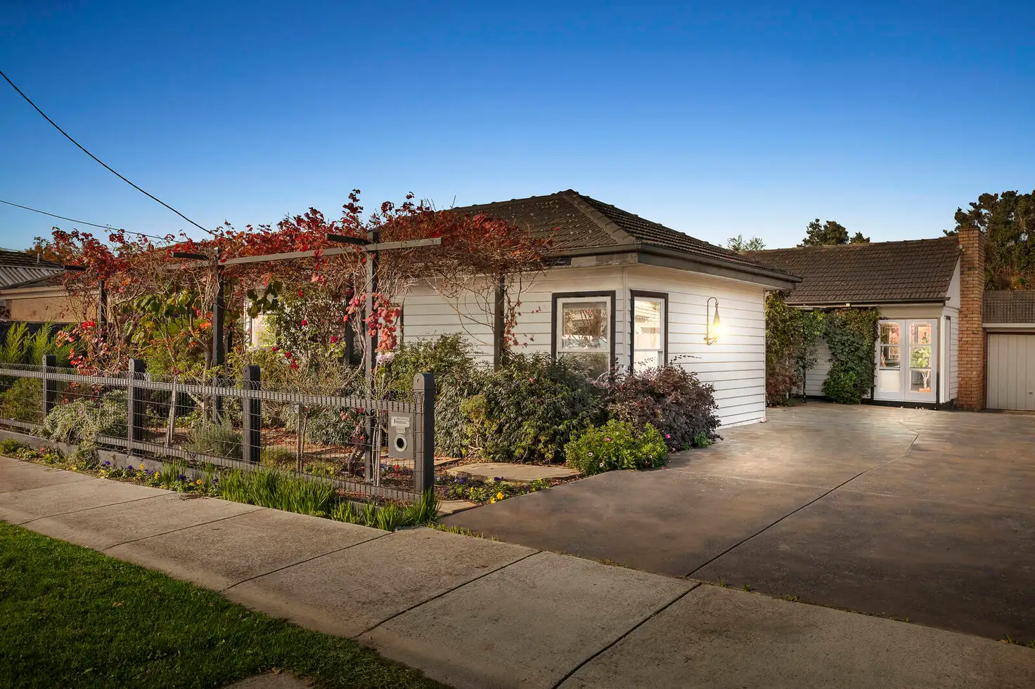 Main view of Homely house listing, 2 Kennett Street, Ashwood VIC 3147