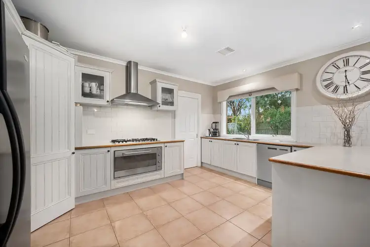 Second view of Homely house listing, 2 Geebung Place, Doreen VIC 3754