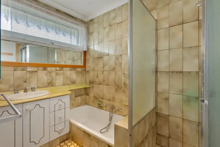 Sixth view of Homely house listing, 8 Miranda Close, Clayton South VIC 3169