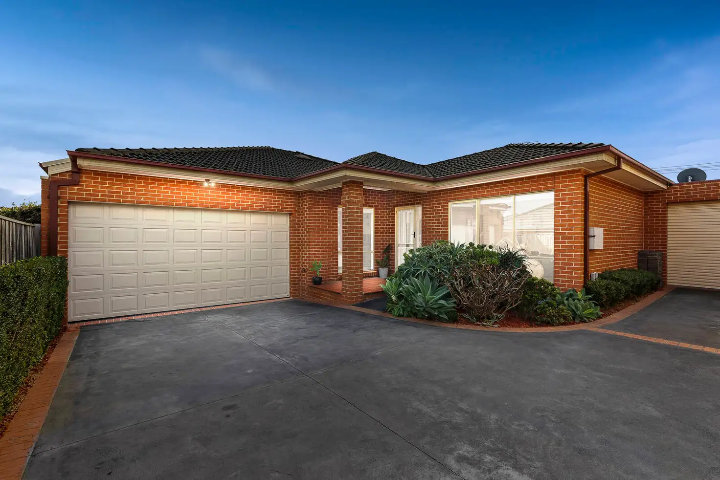 Main view of Homely unit listing, 2/3 Alexander Avenue, Oakleigh East VIC 3166