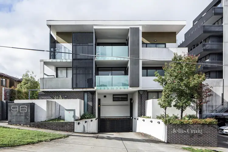 18/96 Hawdon Street, Heidelberg VIC 3084