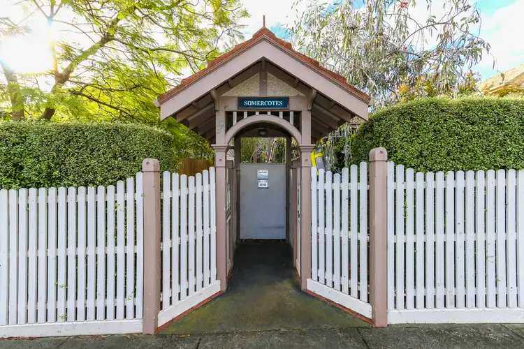 Main view of Homely apartment listing, 4/39 Mayston Street, Hawthorn East VIC 3123